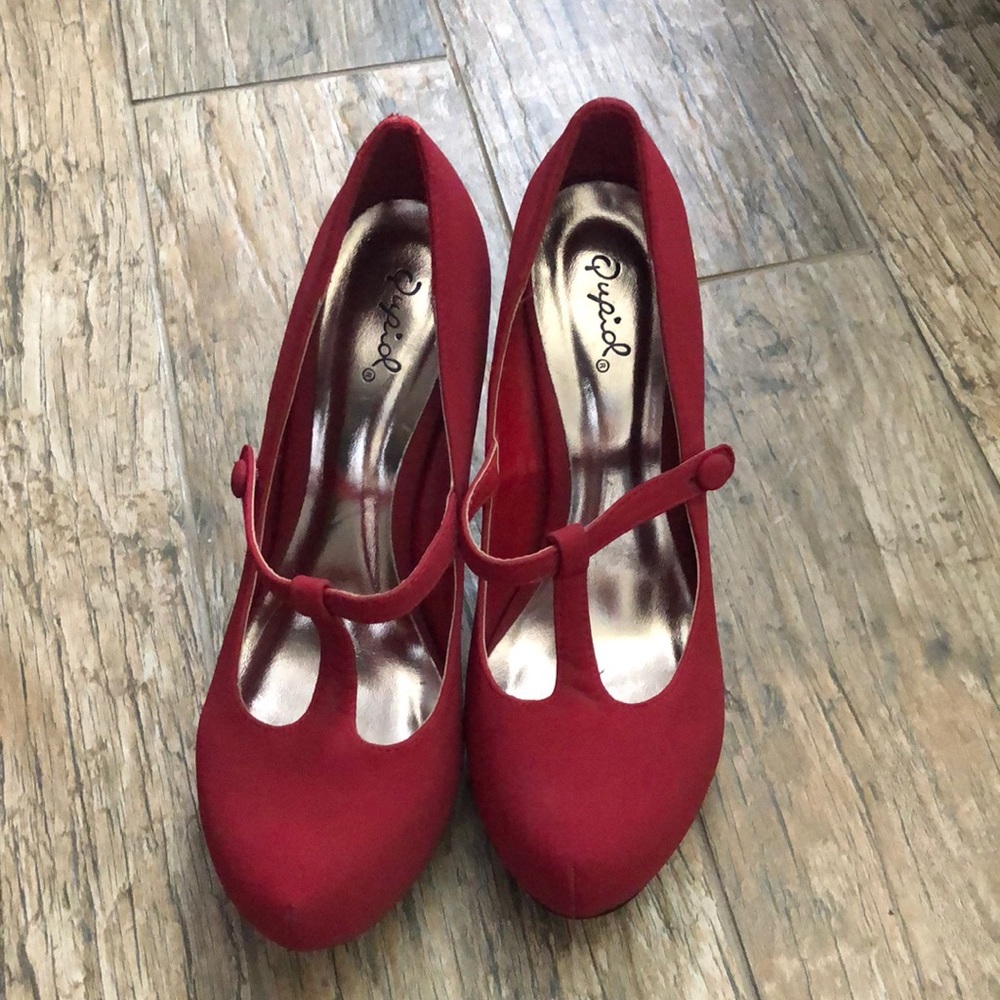 Qupid red suede-ish heels